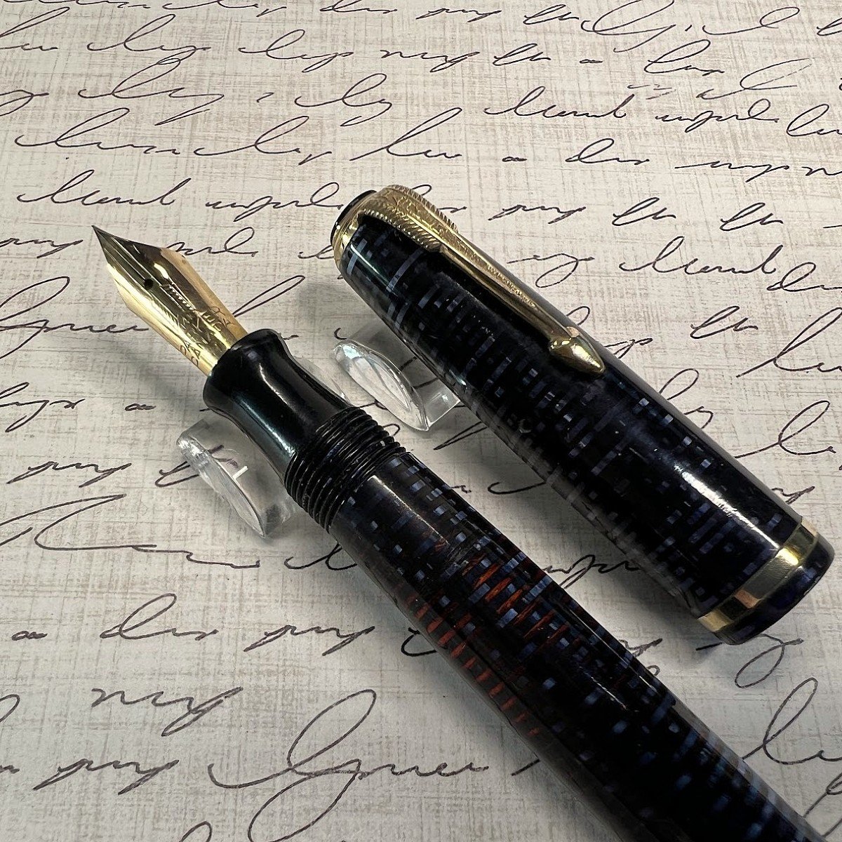 Parker Vacumatic Debutante