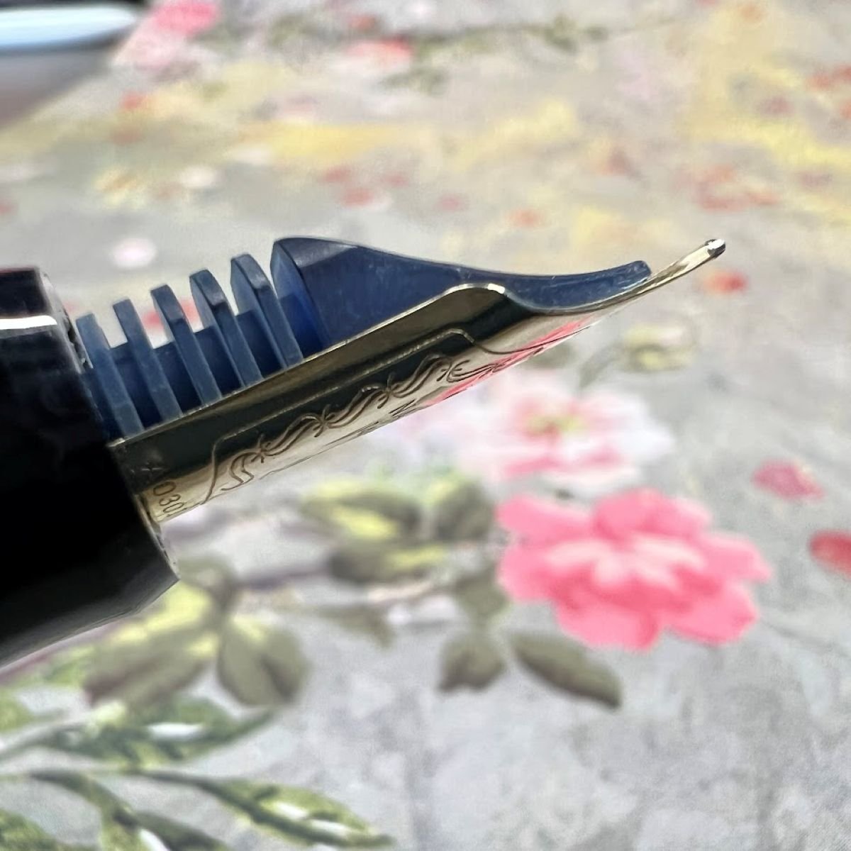 Pilot Namiki Maki-e Sakura Fubuki - Image 6